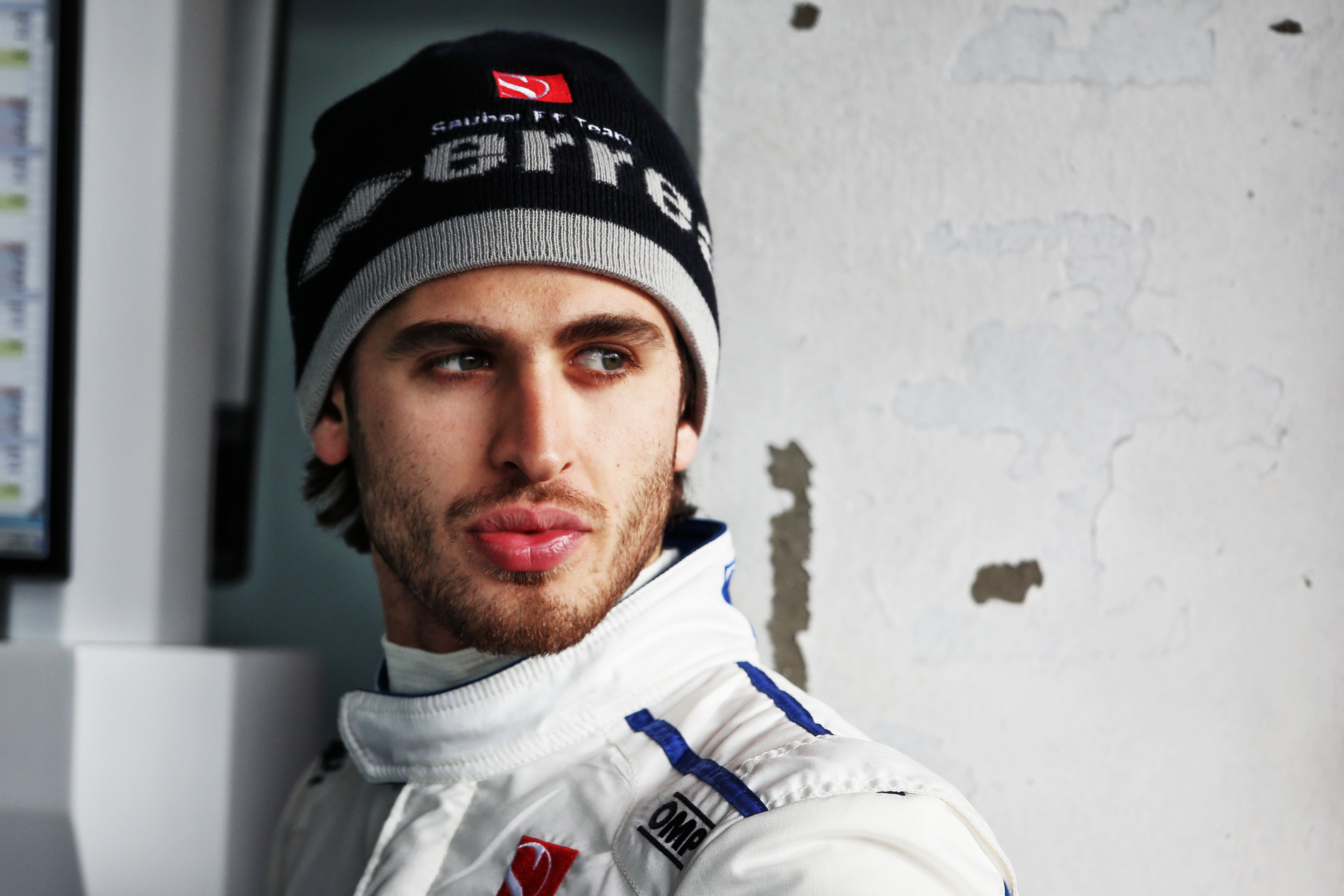 Giovinazzi probara seis viernes con Sauber en 2018