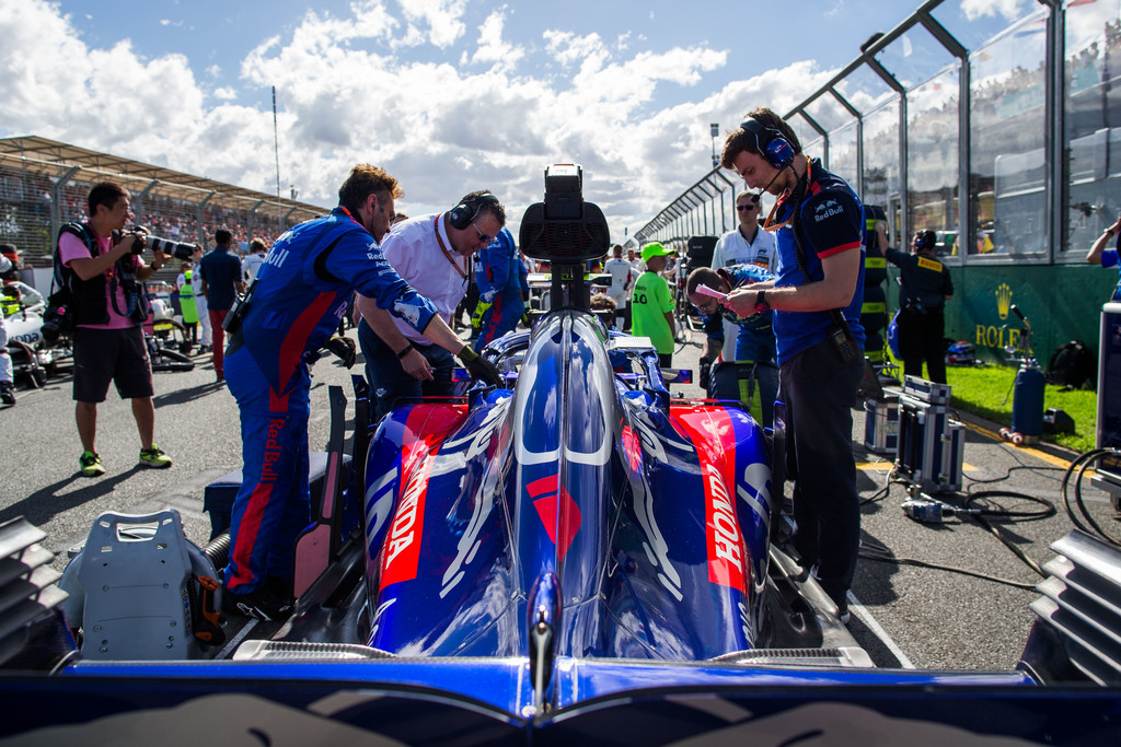 Honda cambia el Turbo y el MGU-H en ambos Toro Rosso para Bahrein