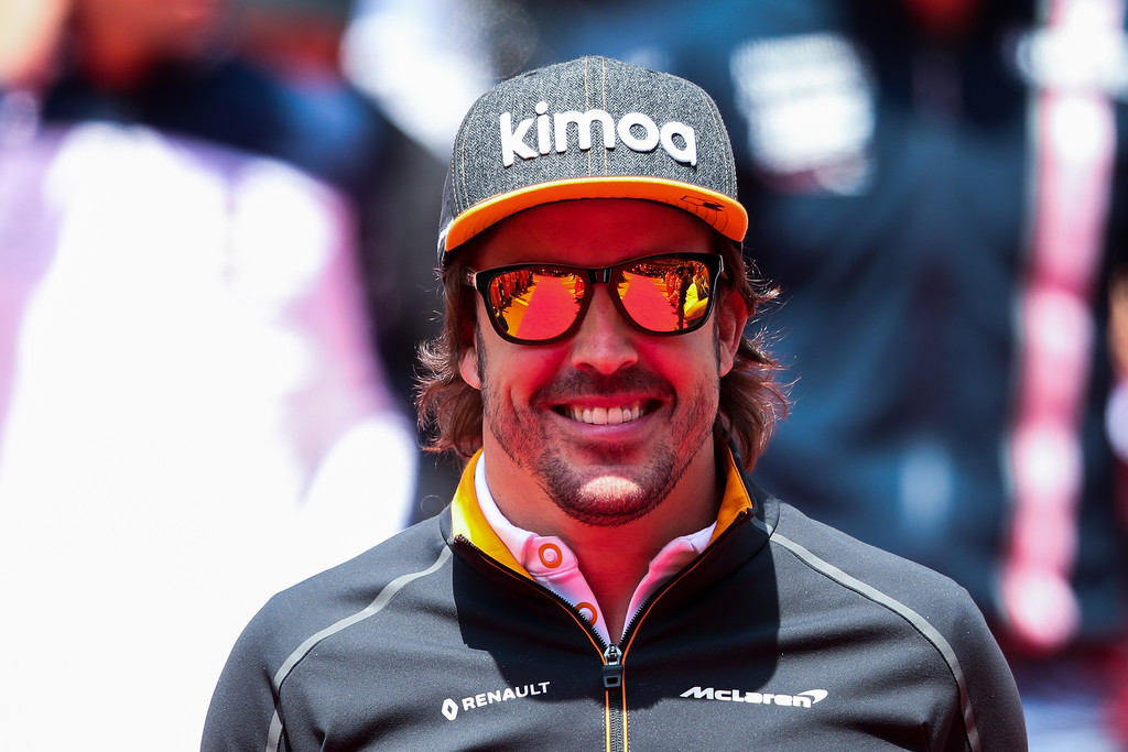 Alonso espera que los rivales fallen con sus mejoras