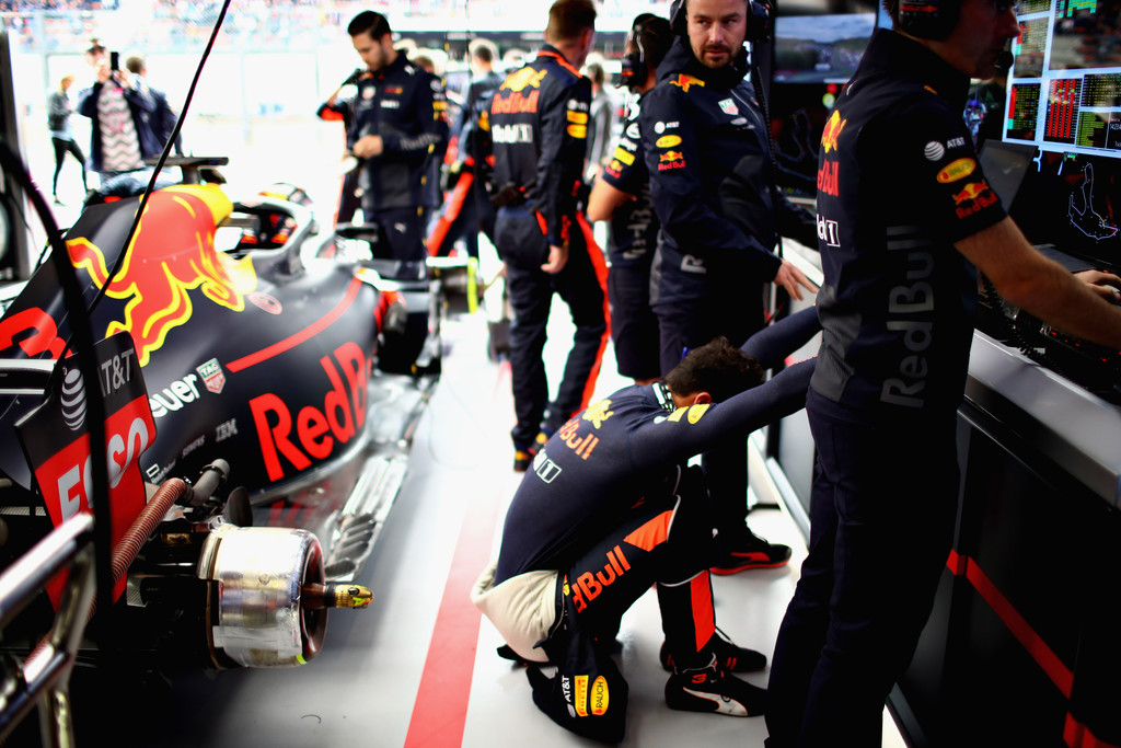 Ricciardo penalizará en Monza por cambio de motor