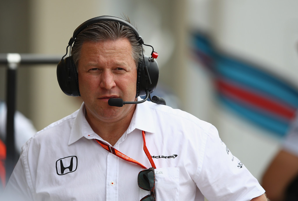 Zak Brown reconoce las limitaciones de las pruebas de motor Mercedes como algo preocupante