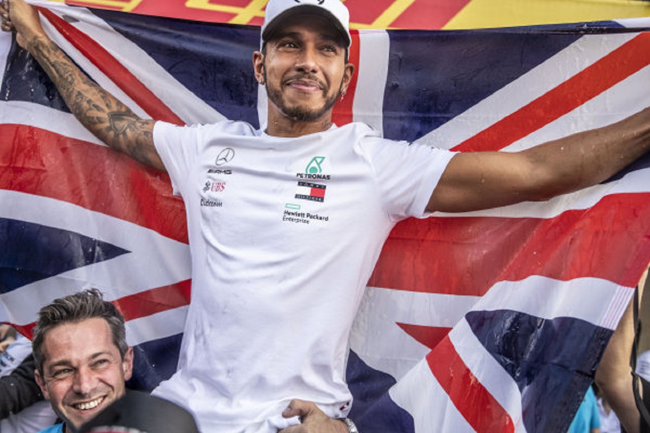 Lewis Hamilton se corona Pentacampeón en Mexico