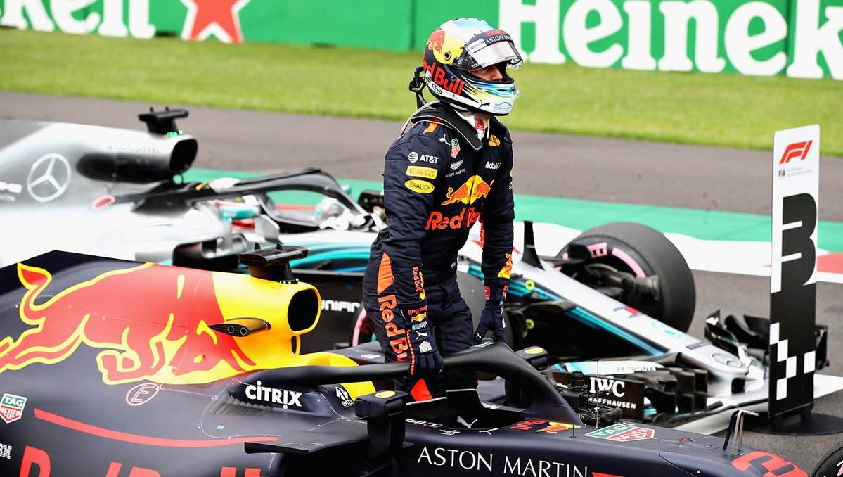 Ricciardo sorprende con la Pole en México