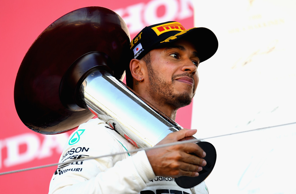 Hamilton arrasa en Suzuka y amplía la ventaja del campeonato