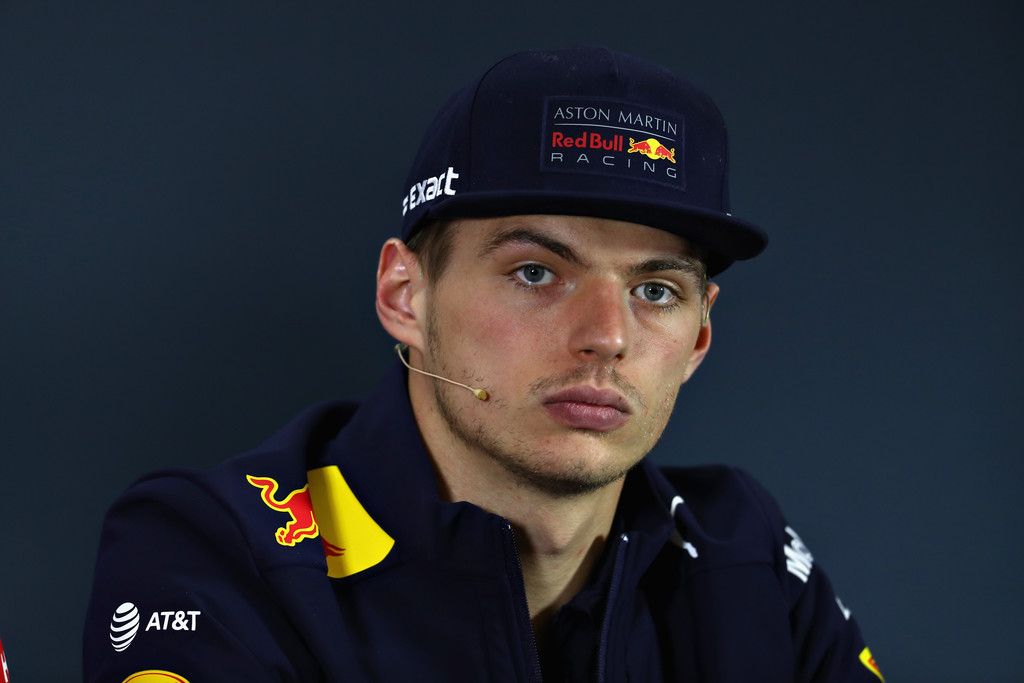 Verstappen piensa en 2019 e intenta ser positivo
