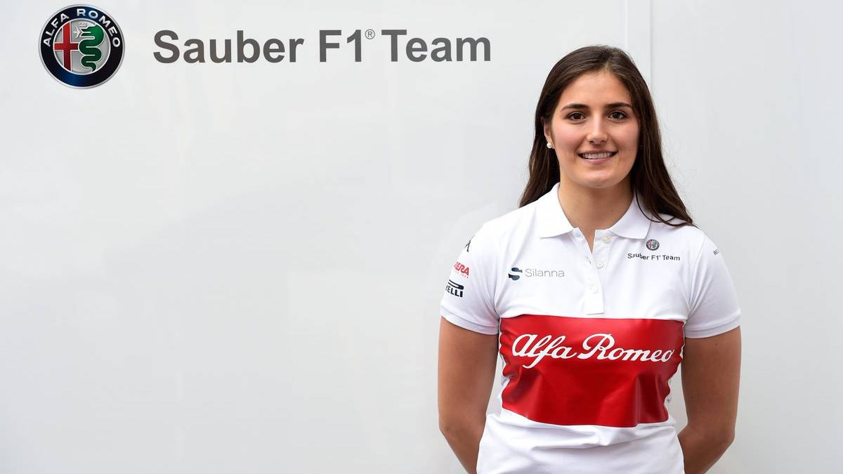 Tatiana Calderón primera mujer latinoamericana en pilotar un F1