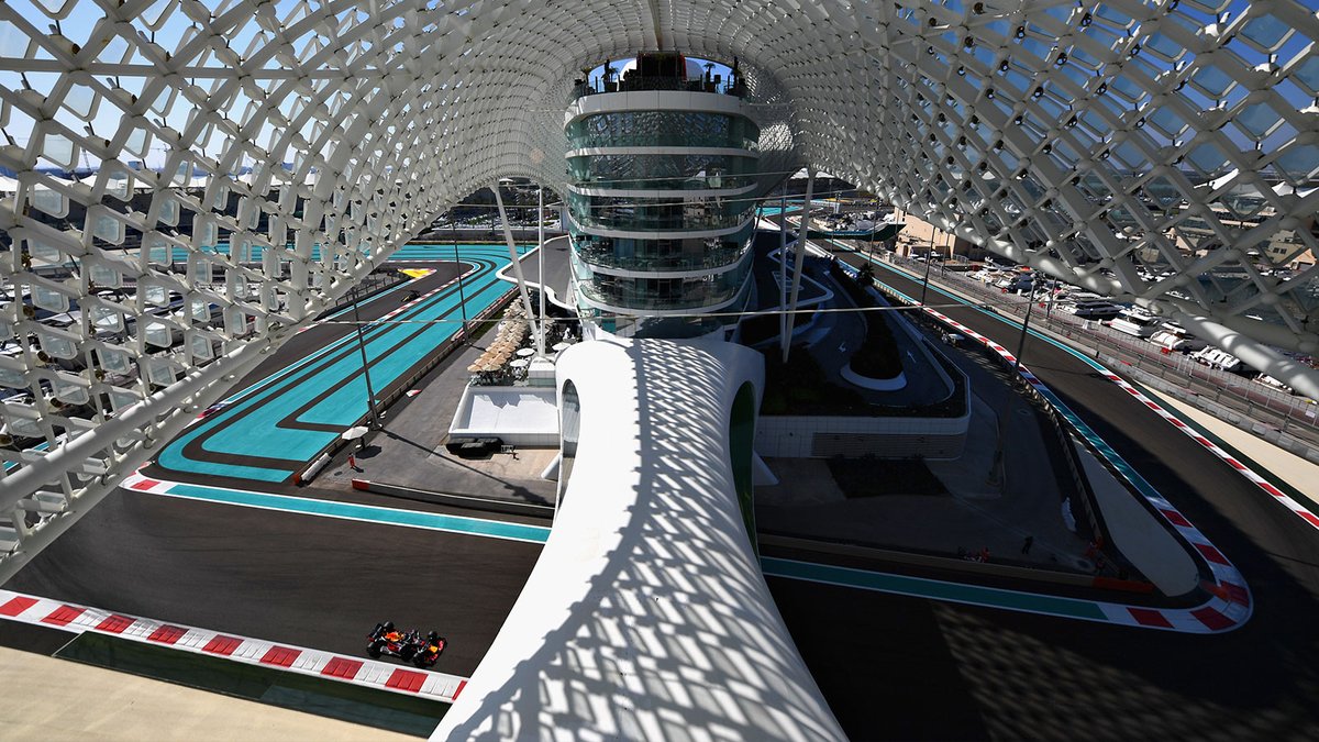 Verstappen lidera Práctica 1 libre en Abu Dhabi