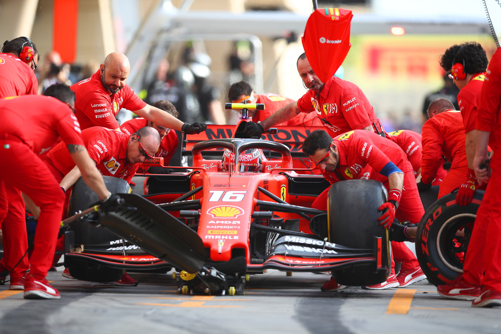 Ferrari: un problema en un cilindro ocasionó el problema de Leclerc