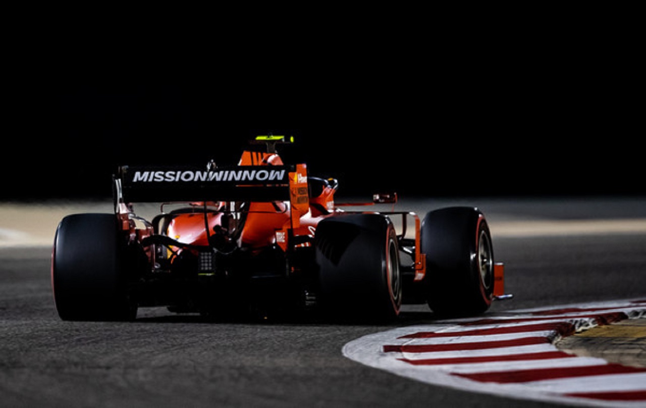 Todos los ojos (y las narices) puestas sobre el motor Ferrari