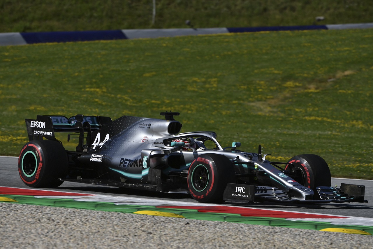 Austria, un “sufrimiento” para Mercedes