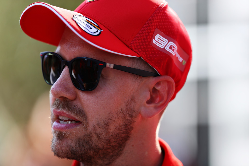 Vettel:”Él Debería estar frente a mí todo el tiempo”.