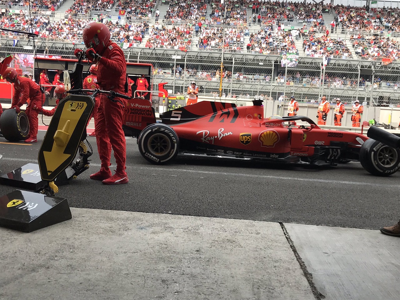 Ferrari admite haberse equivocado con la estrategia