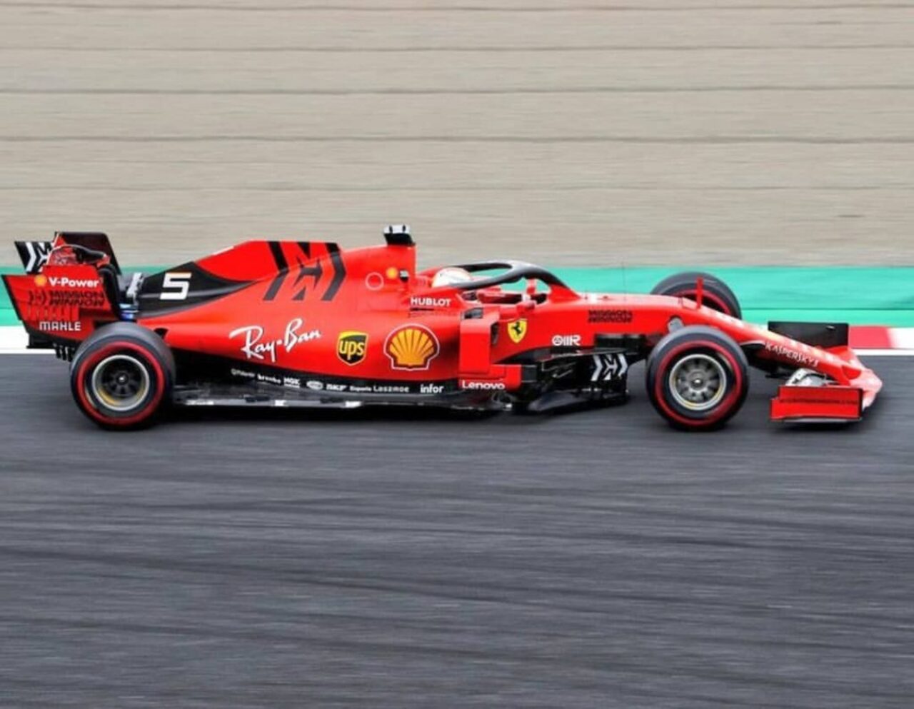 Vettel: “No fue un entrenamiento ideal, pero Ferrari no es tan malo como parece”
