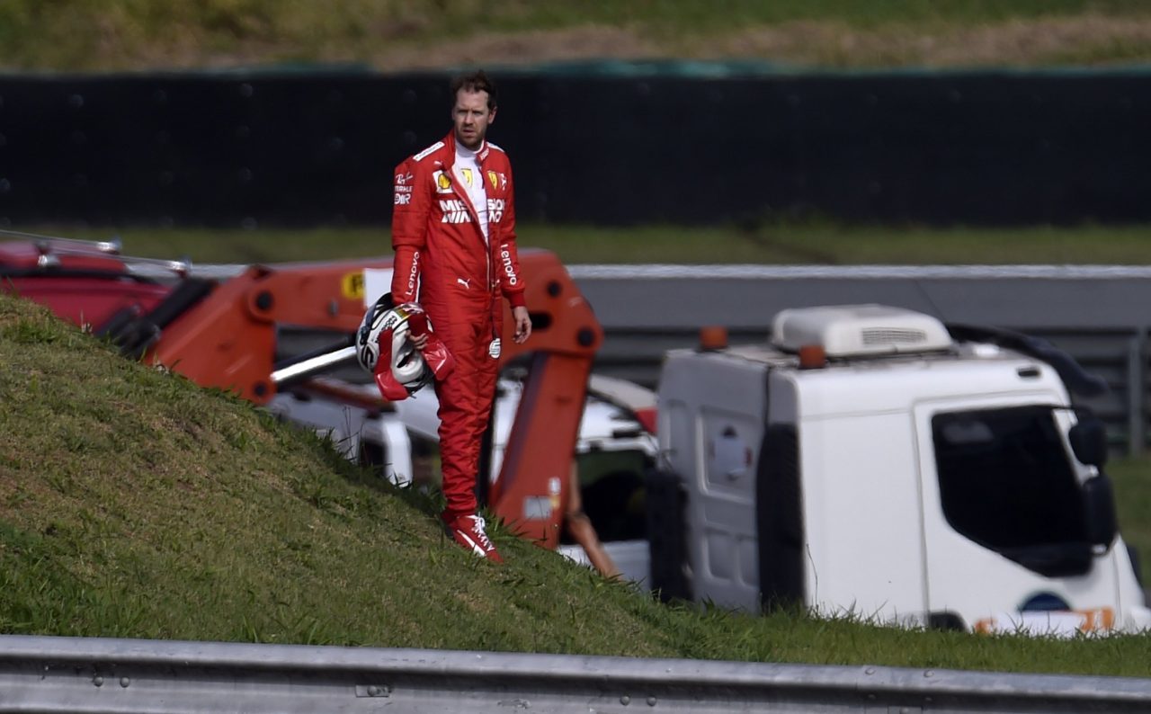 Domingo negro para Sebastian Vettel en Brasil