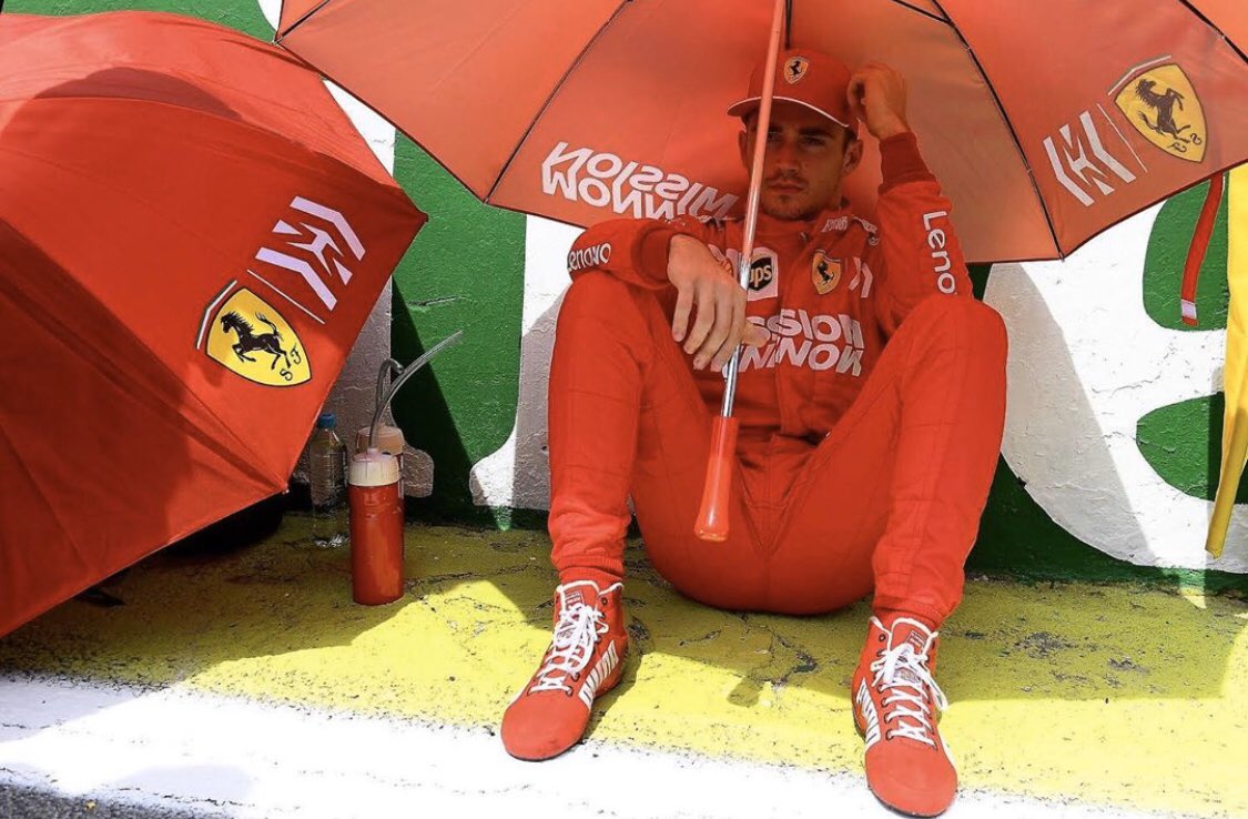 Leclerc, victima de Vettel y del pitwall de Ferrari