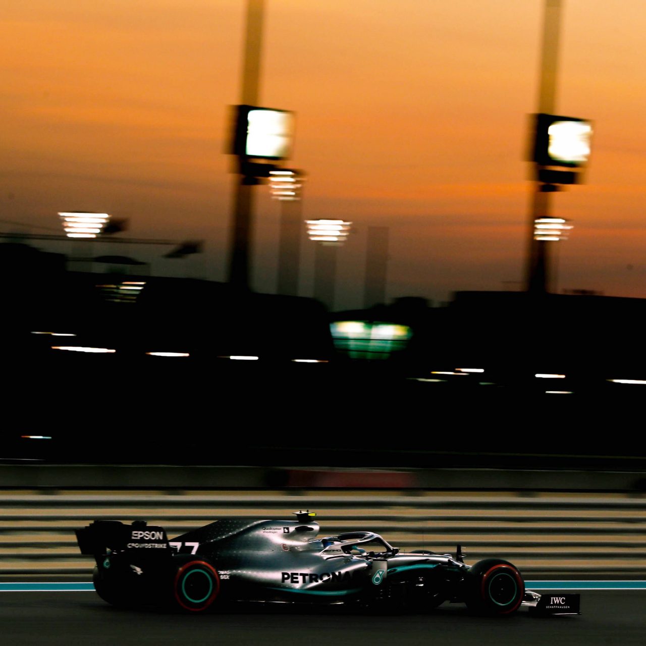 Valtteri Bottas lidera, también, la práctica 2 en Abu Dhabi