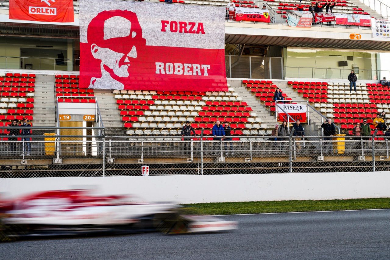 Kubica lidera la mañana de la segunda semana de test en Barcelona