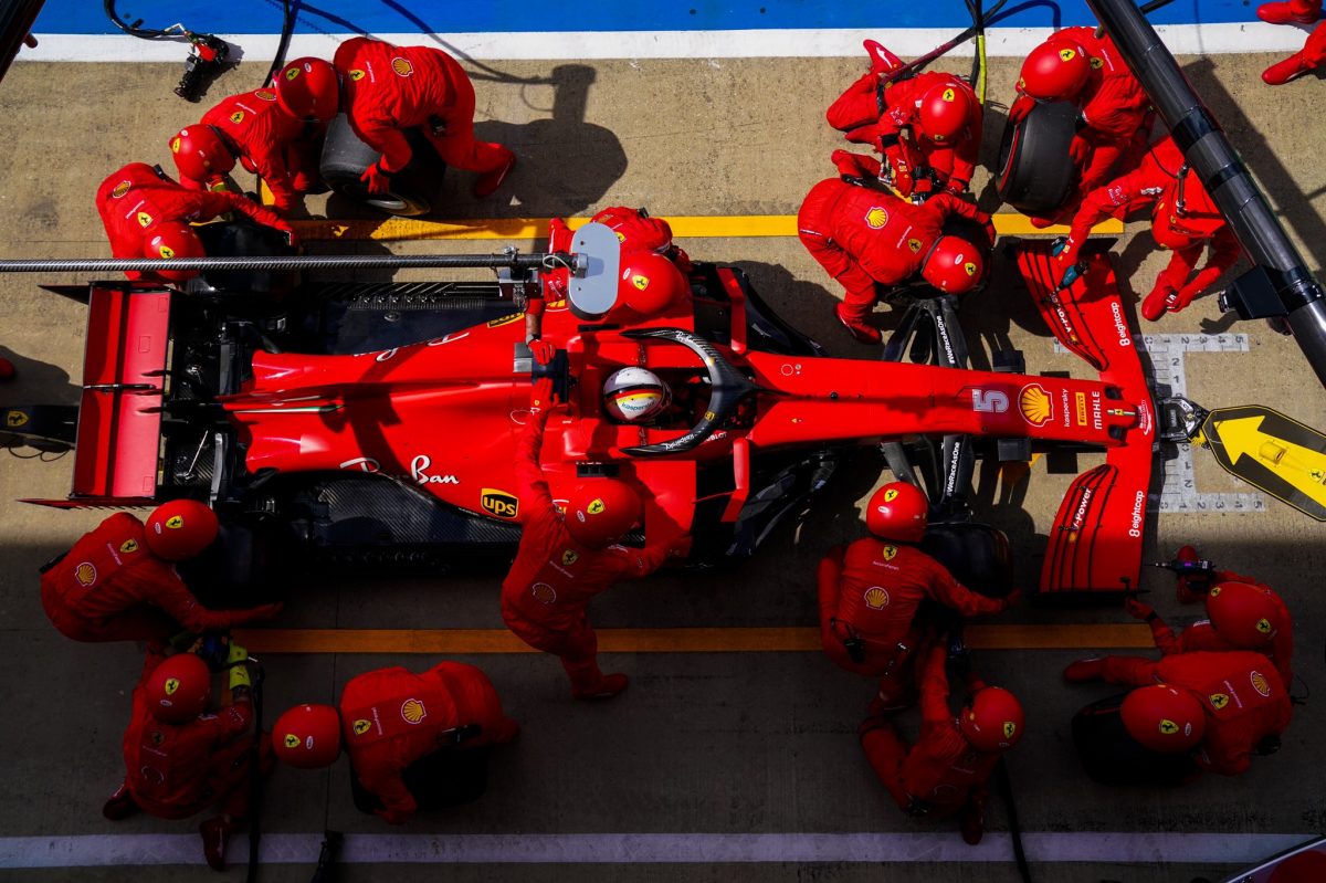 Sebastian Vettel finalizó dentro del Top-10 en Silverstone