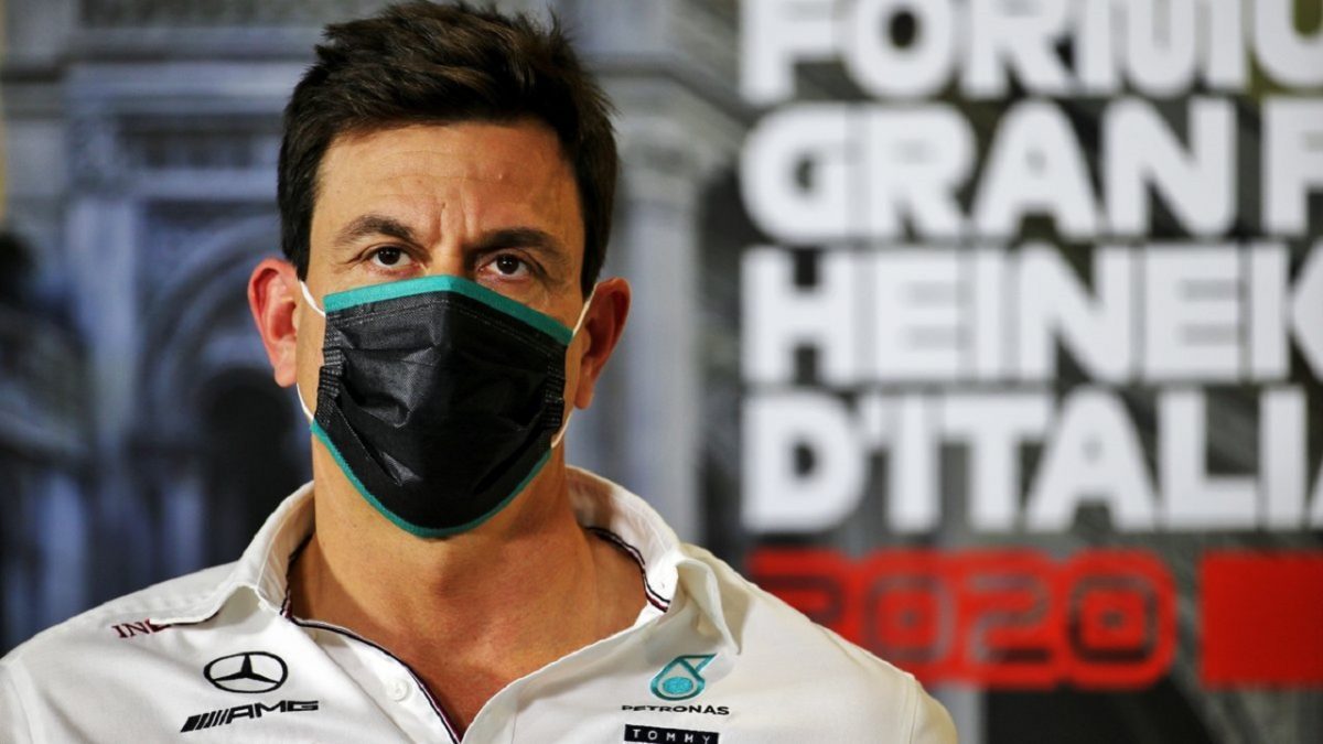 Toto Wolff se queda en Mercedes pero su puesto no está definido aún