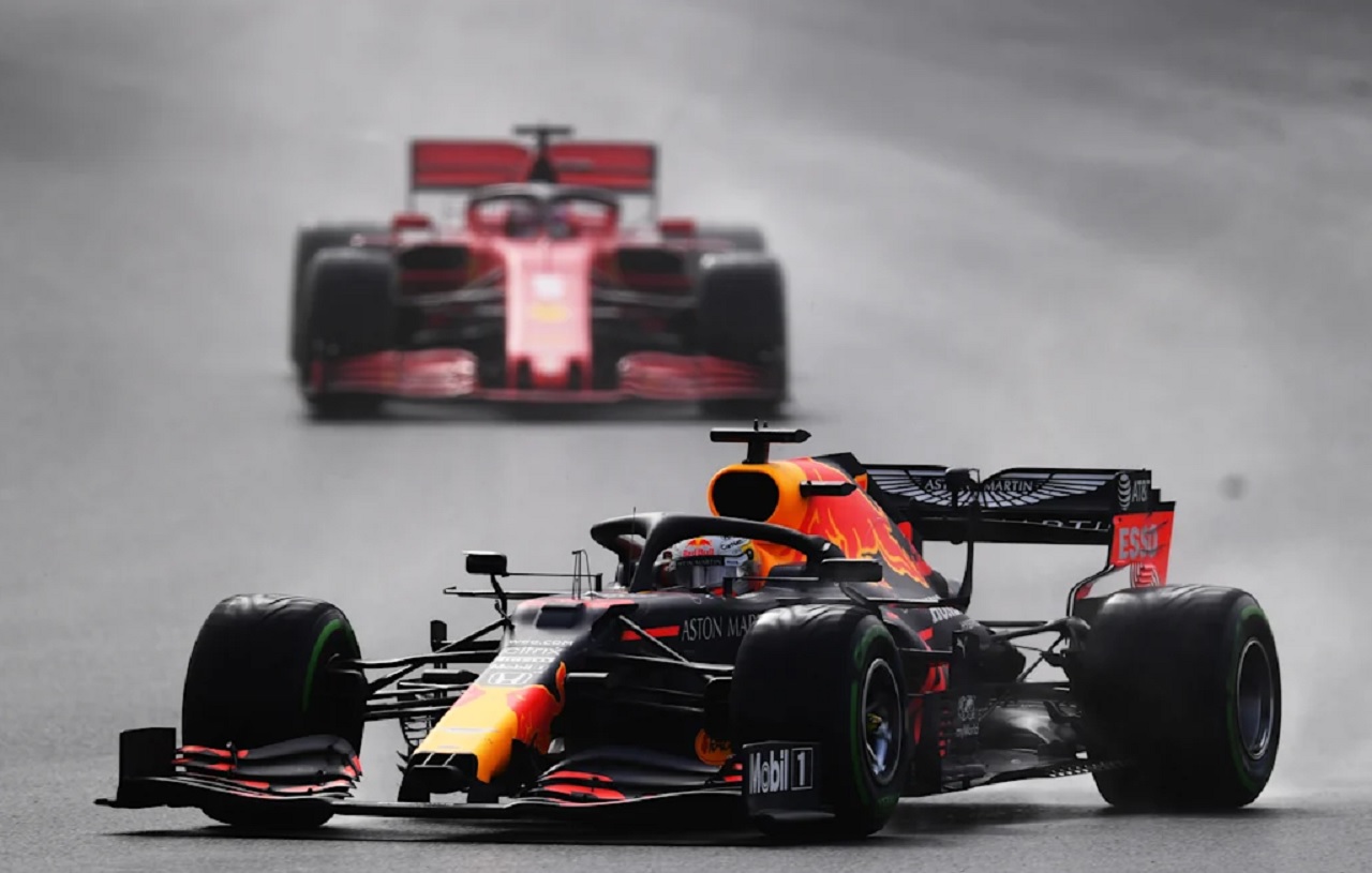 Red Bull confirmó un error en el ajuste del alerón delantero de Verstappen