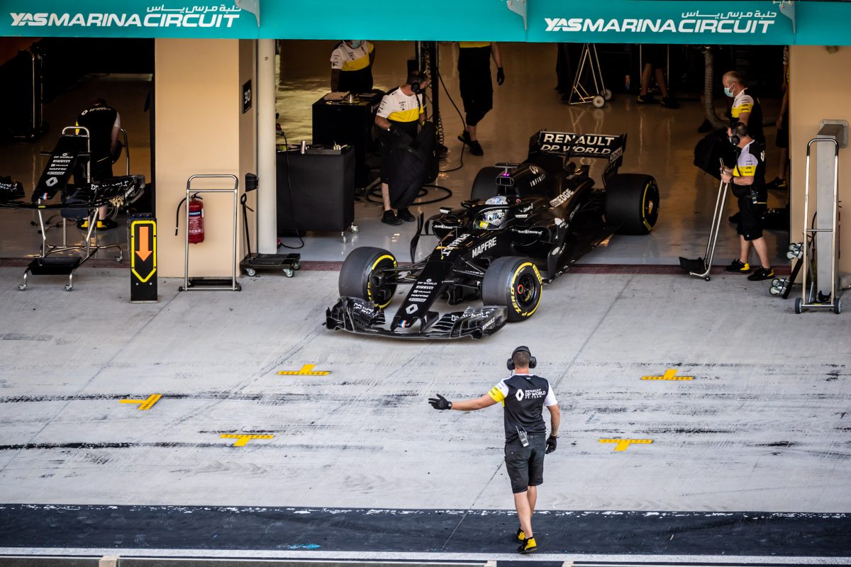 Alonso rodó en Abu Dhabi en un test privado de Renault
