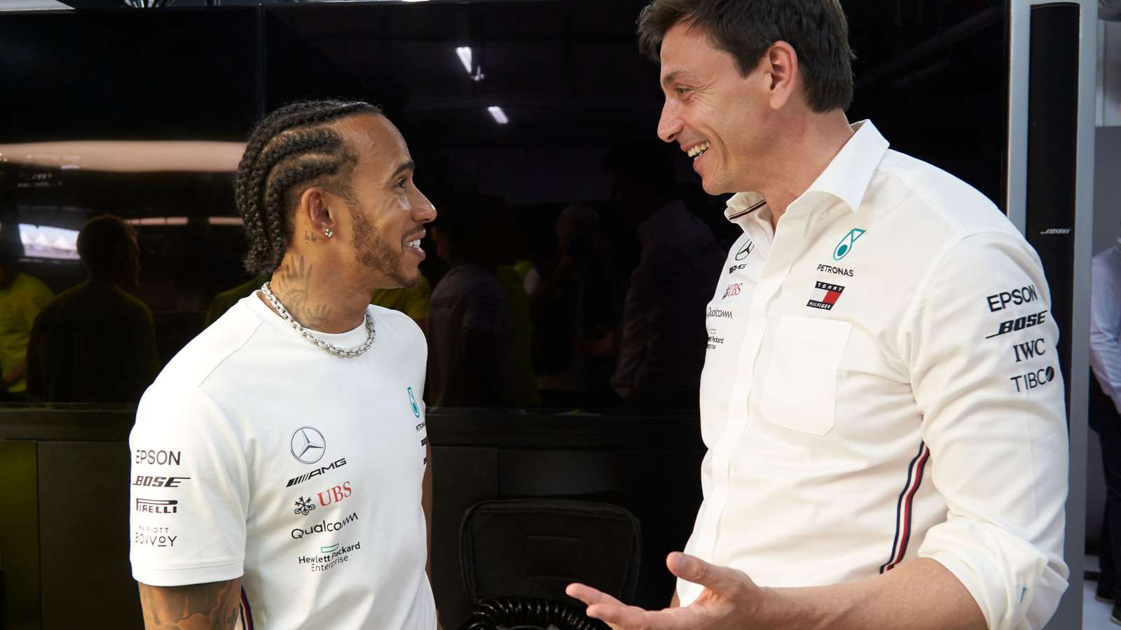 Lewis Hamilton firmó contrato por un año más con Mercedes