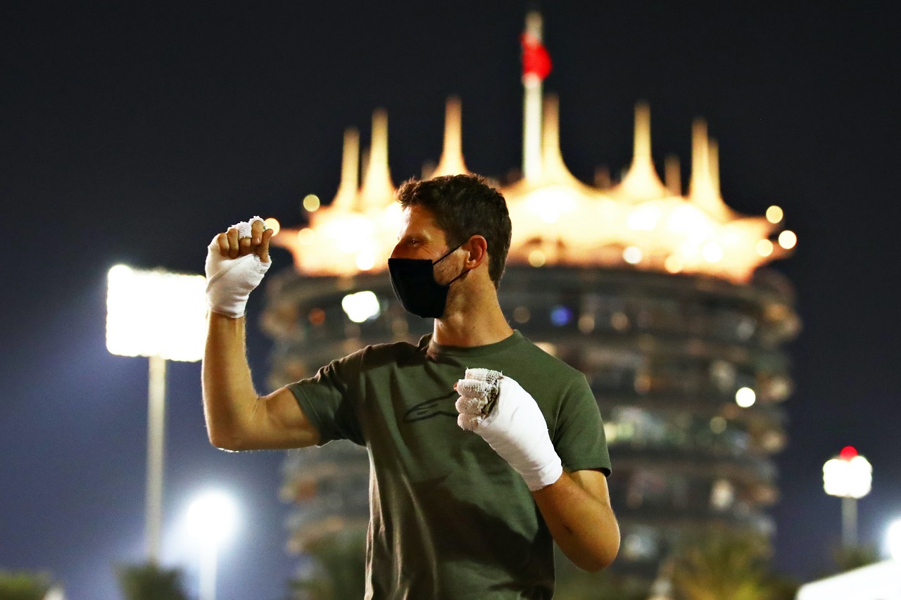 Mercedes le ofrece a Grosjean un test en caso que no pueda volver en Abu Dhabi