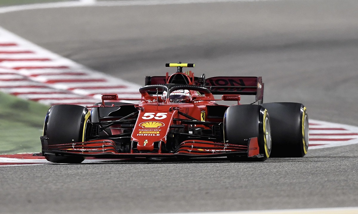 Ferrari probó los neumáticos de 18 pulgadas