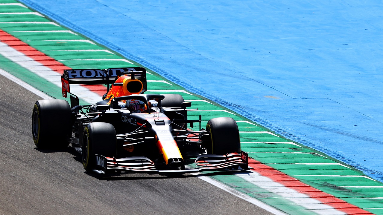 Max Verstappen lideró la tercera práctica en Imola