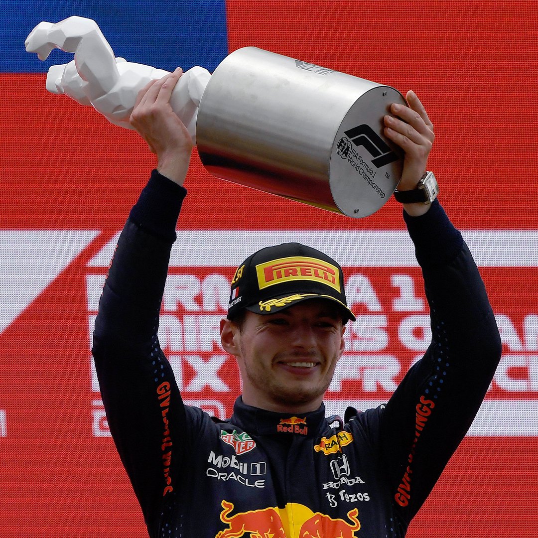 El empuje de Verstappen no perdonó al campeón