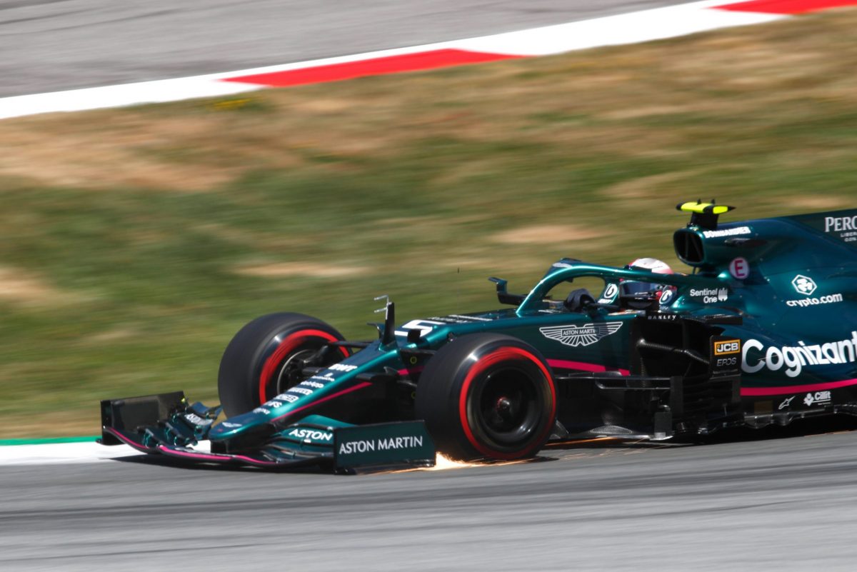 Vettel es sancionado con 3 puestos en la parrilla para el GP de Austria