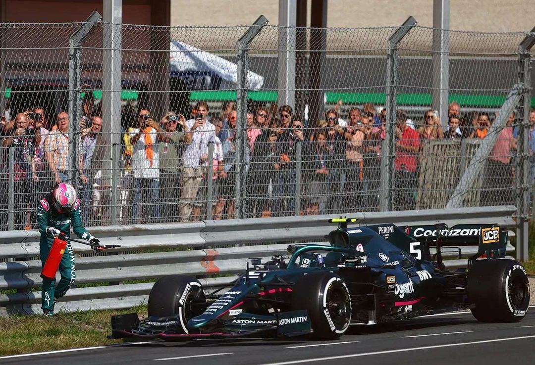 Un primera práctica accidentada para Vettel en Zandvoort
