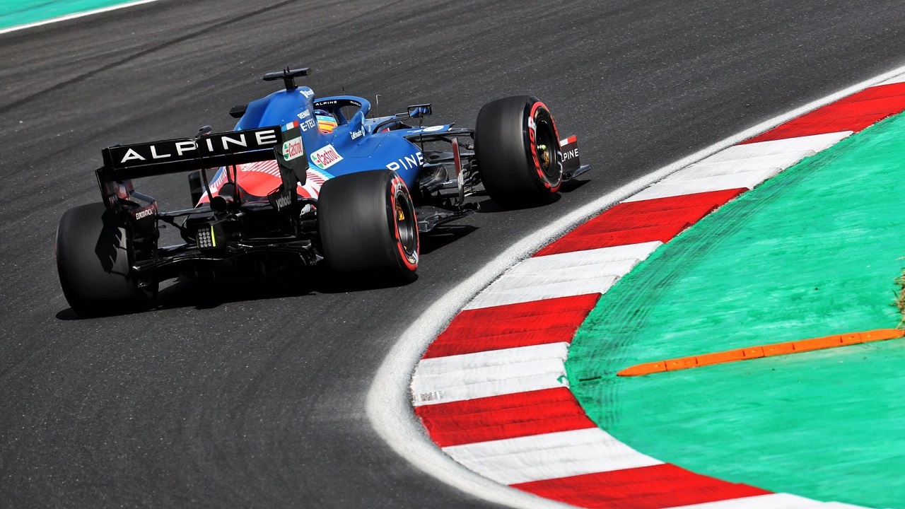 Nueva unidad de potencia y penalización para Alonso