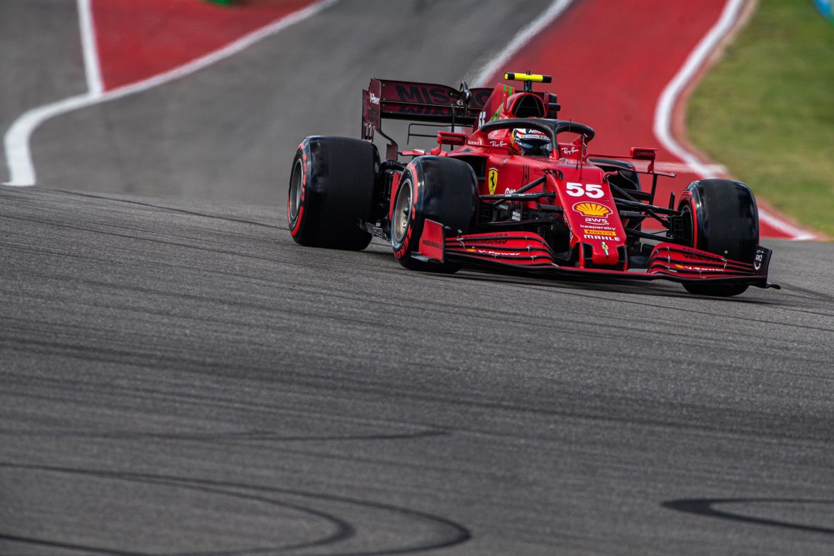 Ferrari suma con ambos pilotos y se acerca a Mclaren en Austin