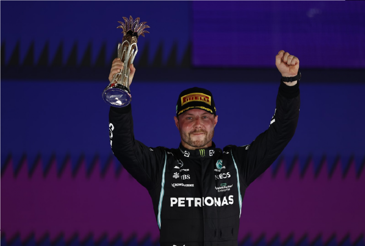 Bottas logra un 3° puesto sobre la línea de meta