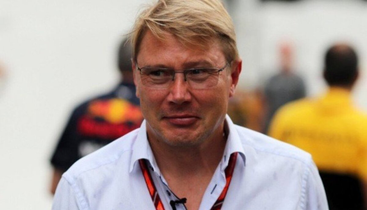 Hakkinen no ve a Pérez en Red Bull en 2025