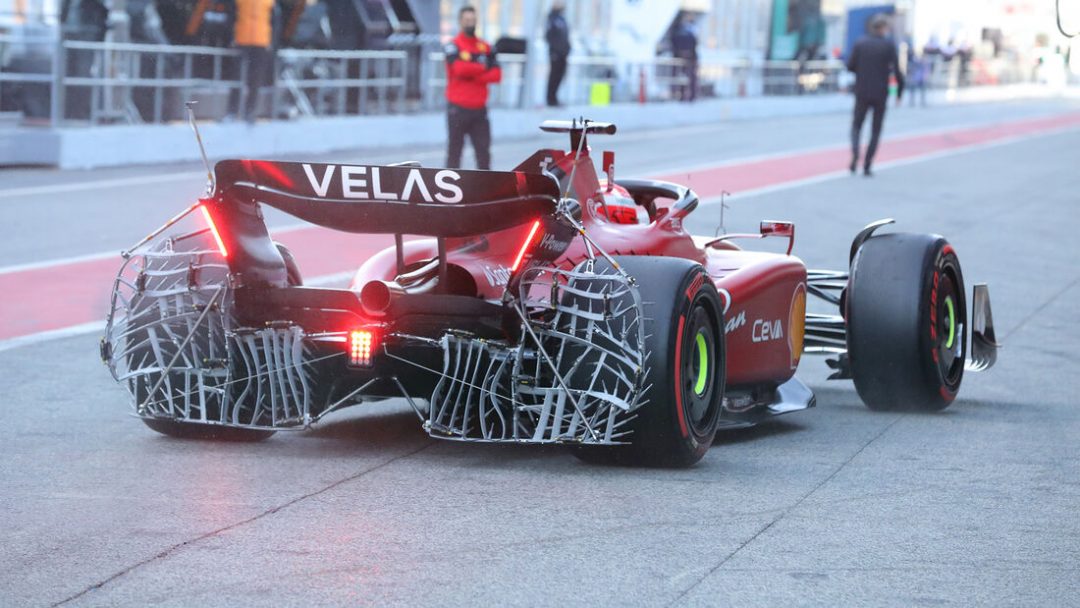 Ferrari dice presente en la mañana del 1° día de test en Barcelona
