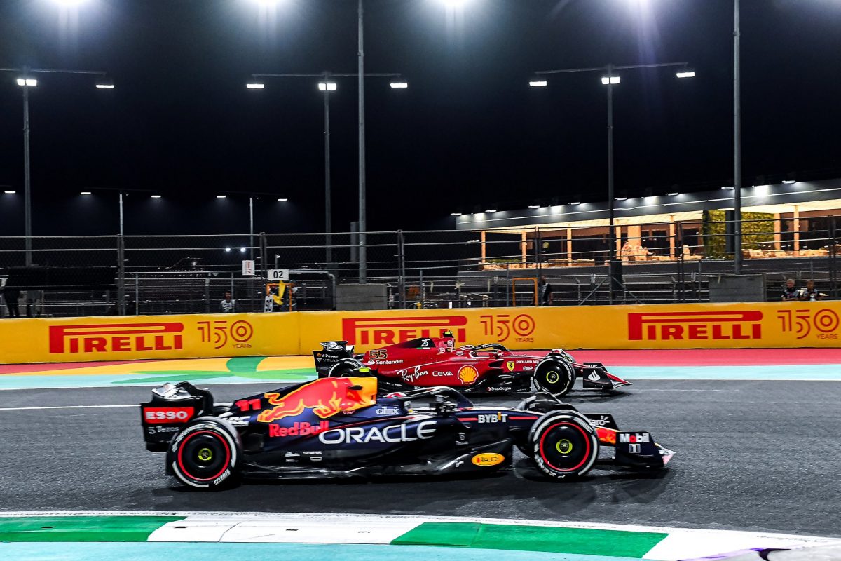 Max Verstappen y Charles Leclerc / Foto Ferrari