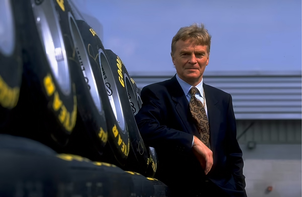 Revelan que Max Mosley se suicidó