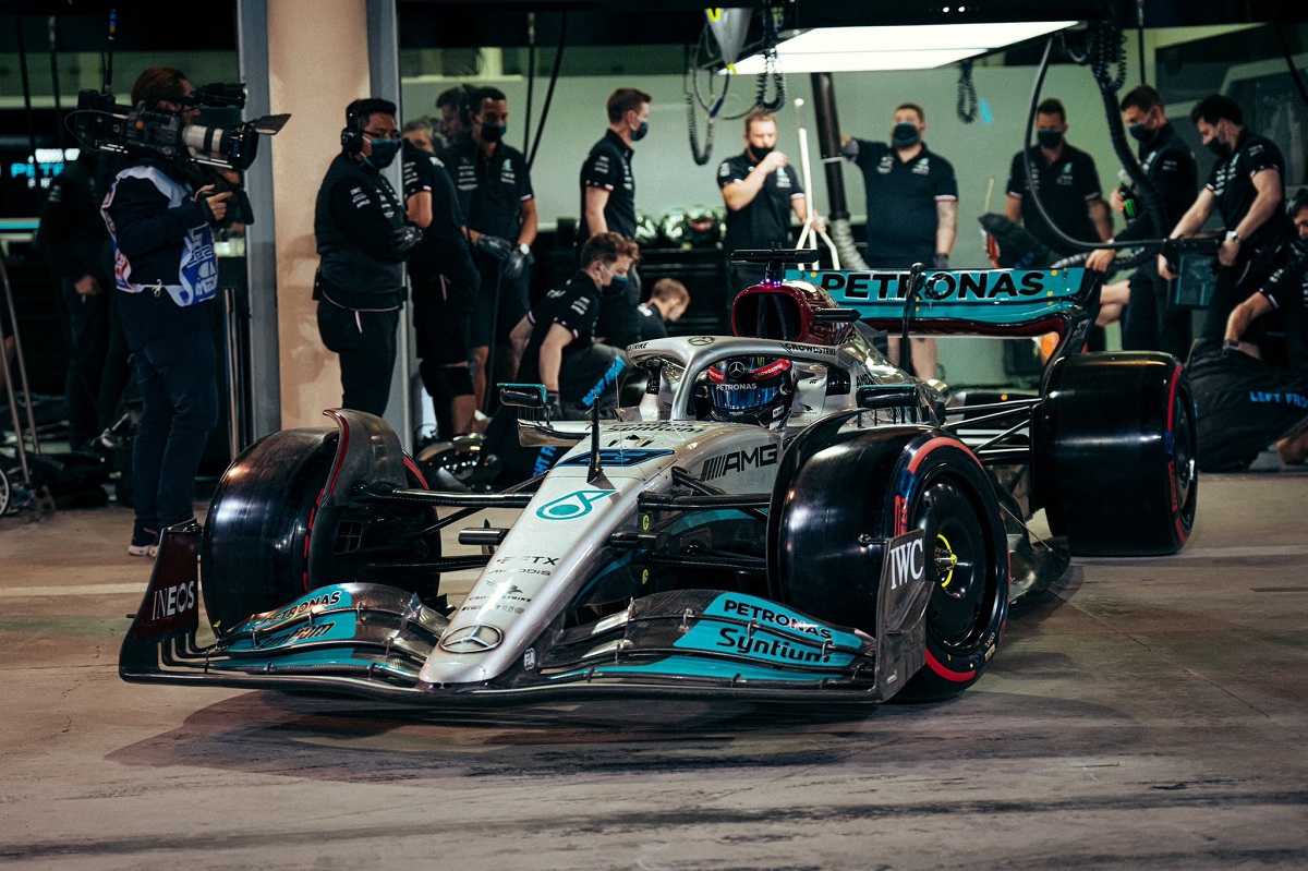 Russell: “AlphaTauri y Alfa Romeo están a nuestro ritmo o más rápido”