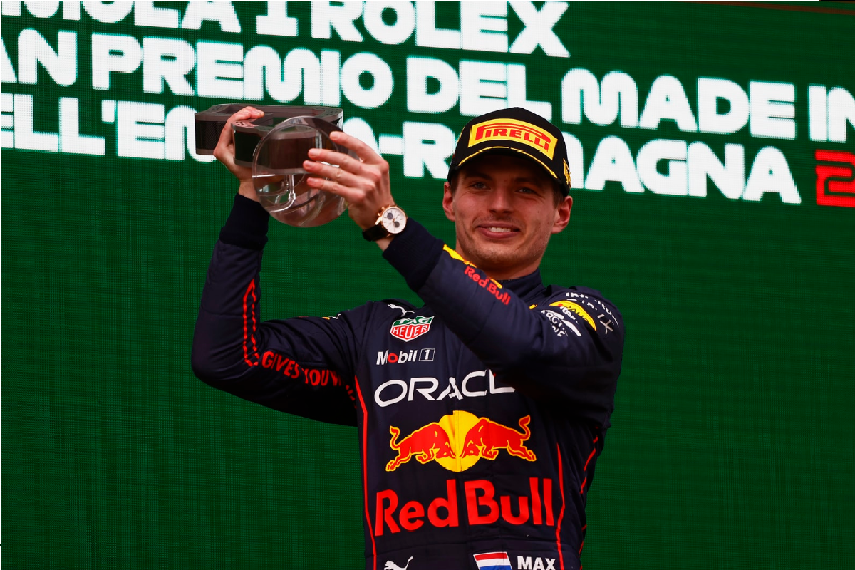 Verstappen gana en Imola y descuenta la diferencia con Leclerc