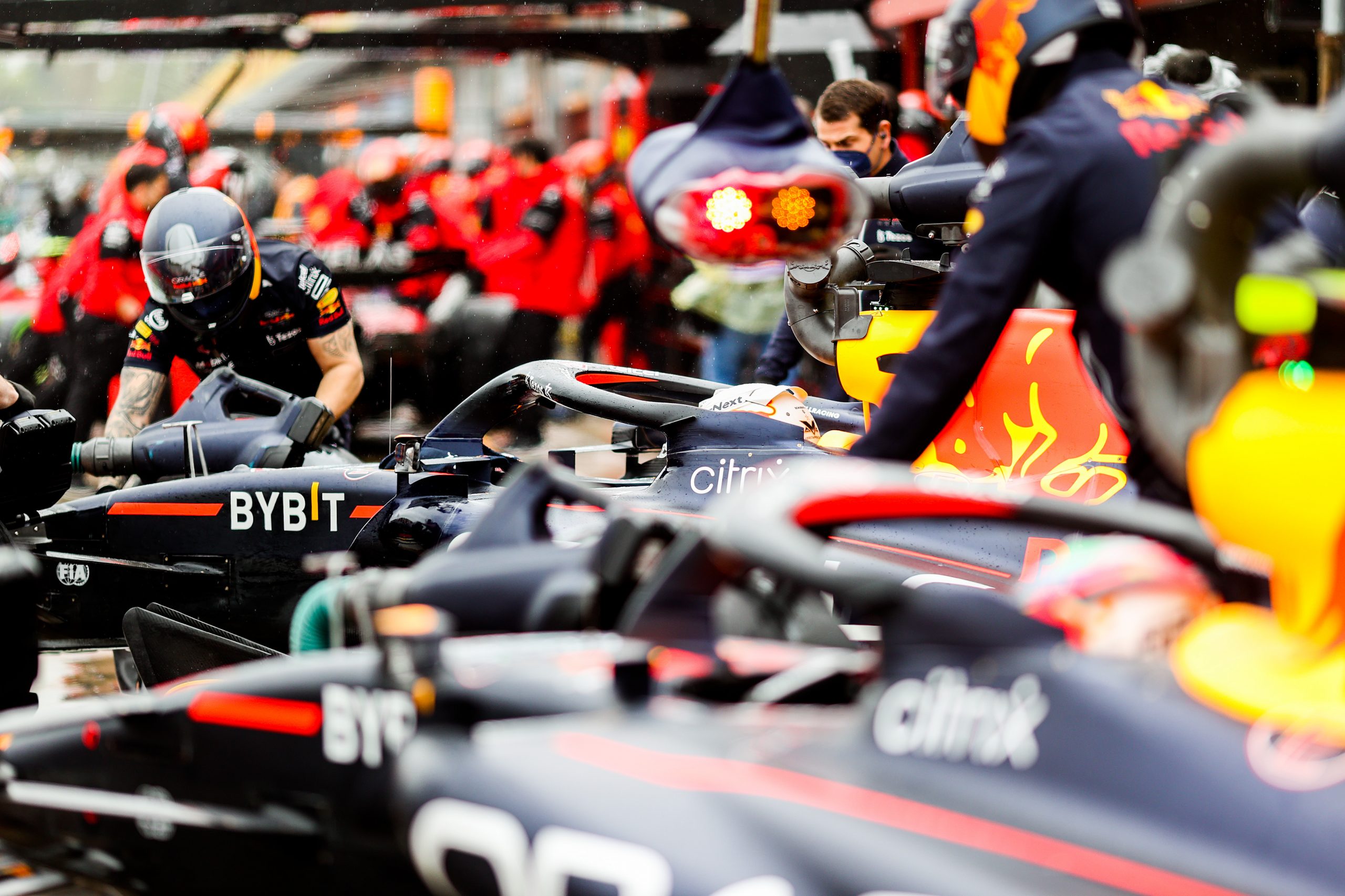 Red Bull establece organigrama tras muerte de Mateschitz y fragmenta puesto de CEO