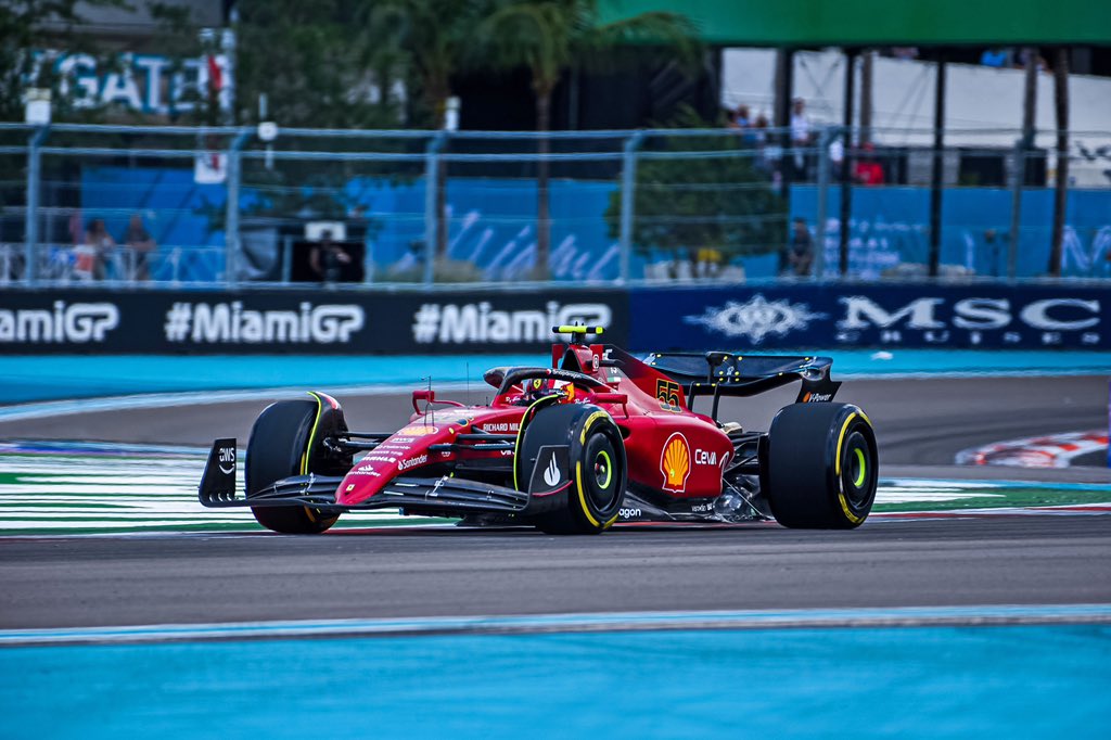 Leclerc lidera la primera sesión en Miami