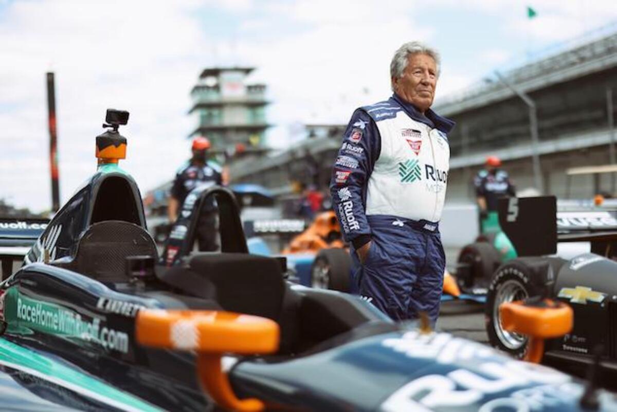 McLaren anuncia acuerdo para que Mario Andretti conduzca en Austin