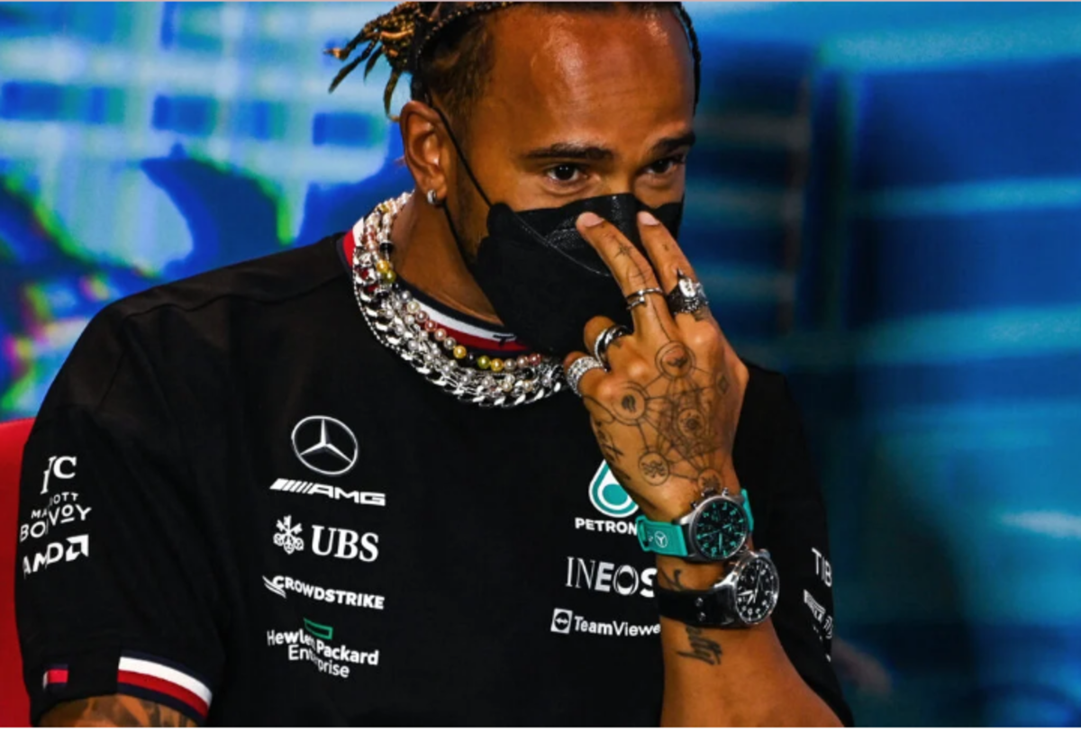 Sobre joyería | Para Hamilton es una regla que atrasa