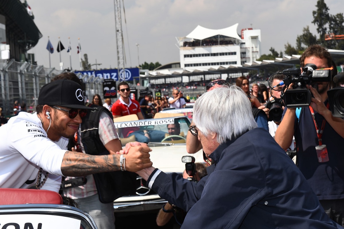 Ecclestone y Hamilton en la previa del GP de México 2015. (Archivo / Keith Sutton)