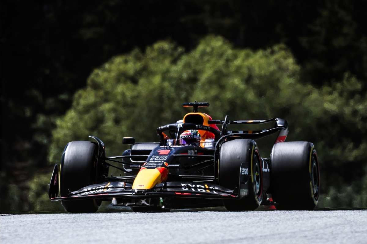 Verstappen lidera los primeros entrenamientos en Austria