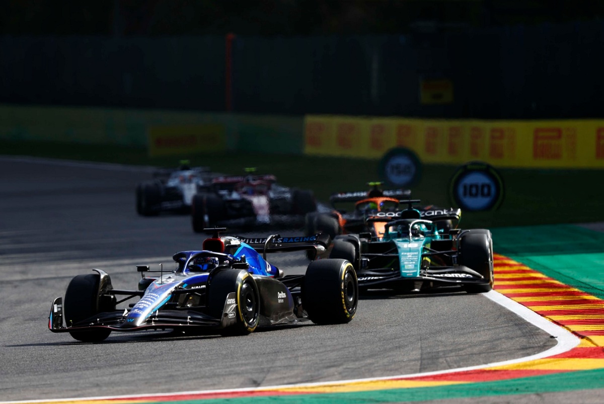 Albon controlando a Stroll, Norris, Zhou y Gasly. (Sam Bloxham)