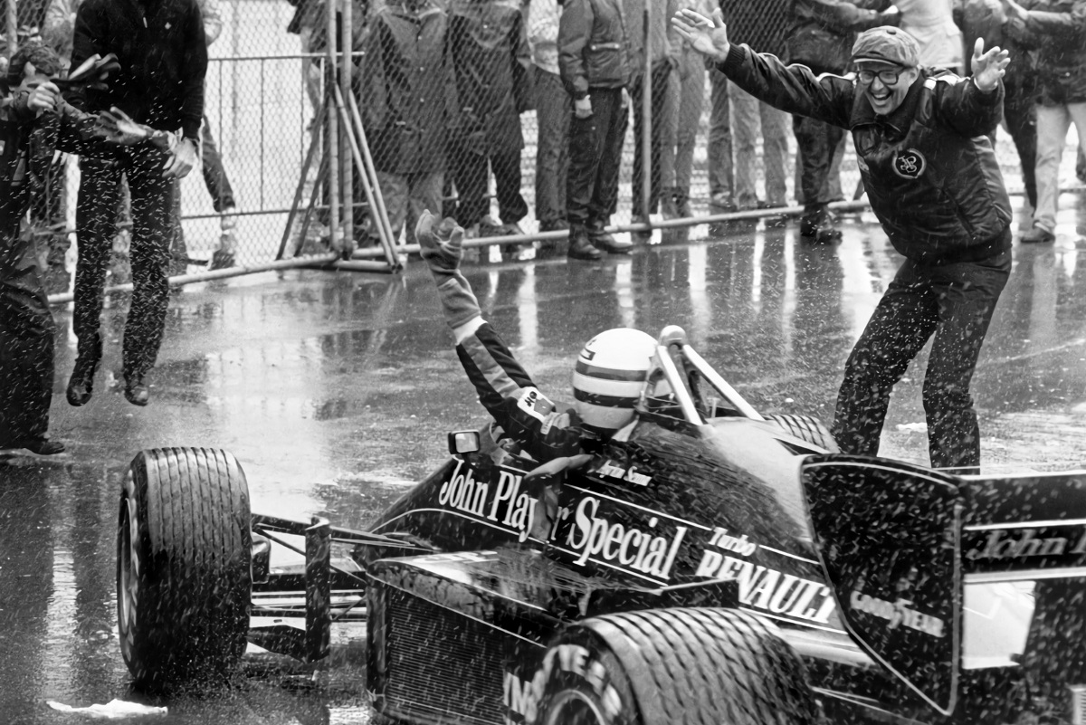 1982. Senna, entonces una figura en ascenso, quebró el maleficio de tres años sin triunfos. (Archivo / Motorsport Image)