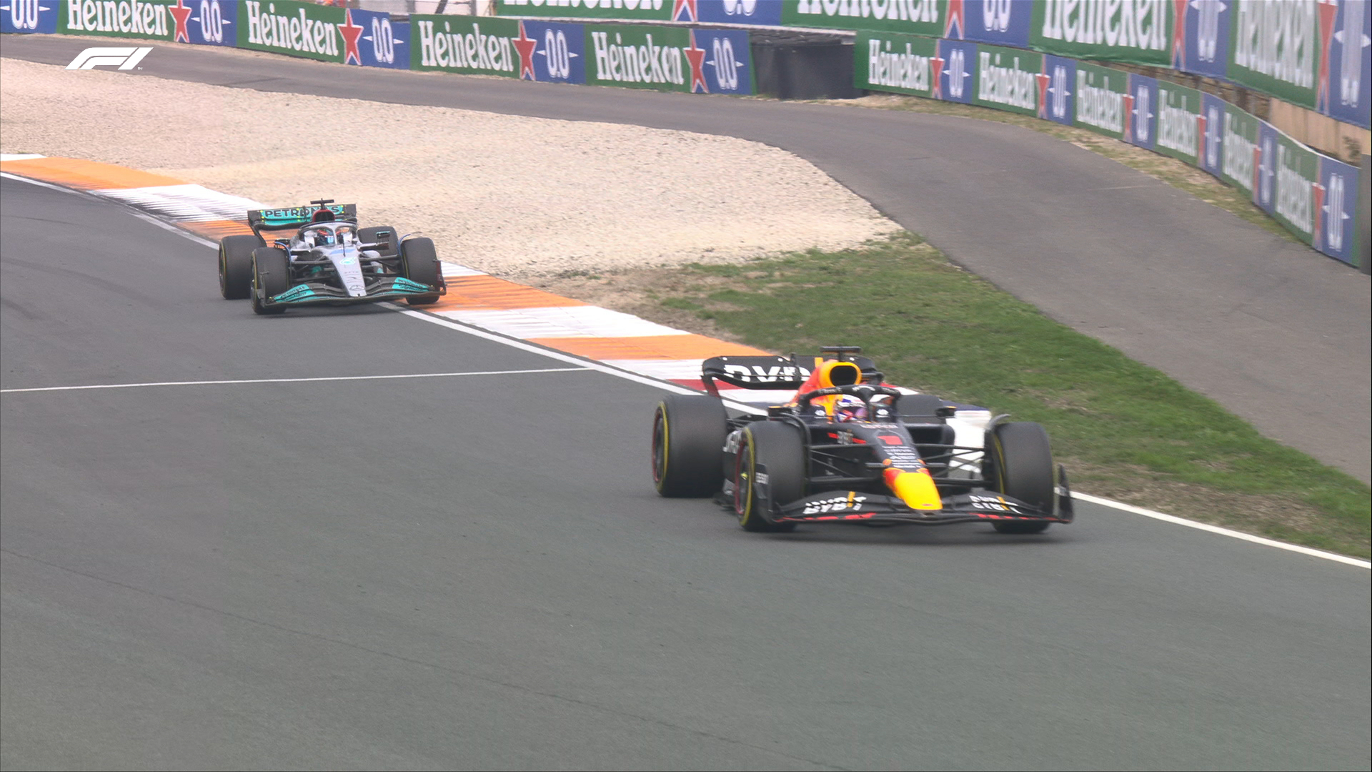 Verstappen Russell Zandvoort 2022 Carrera//F1TV